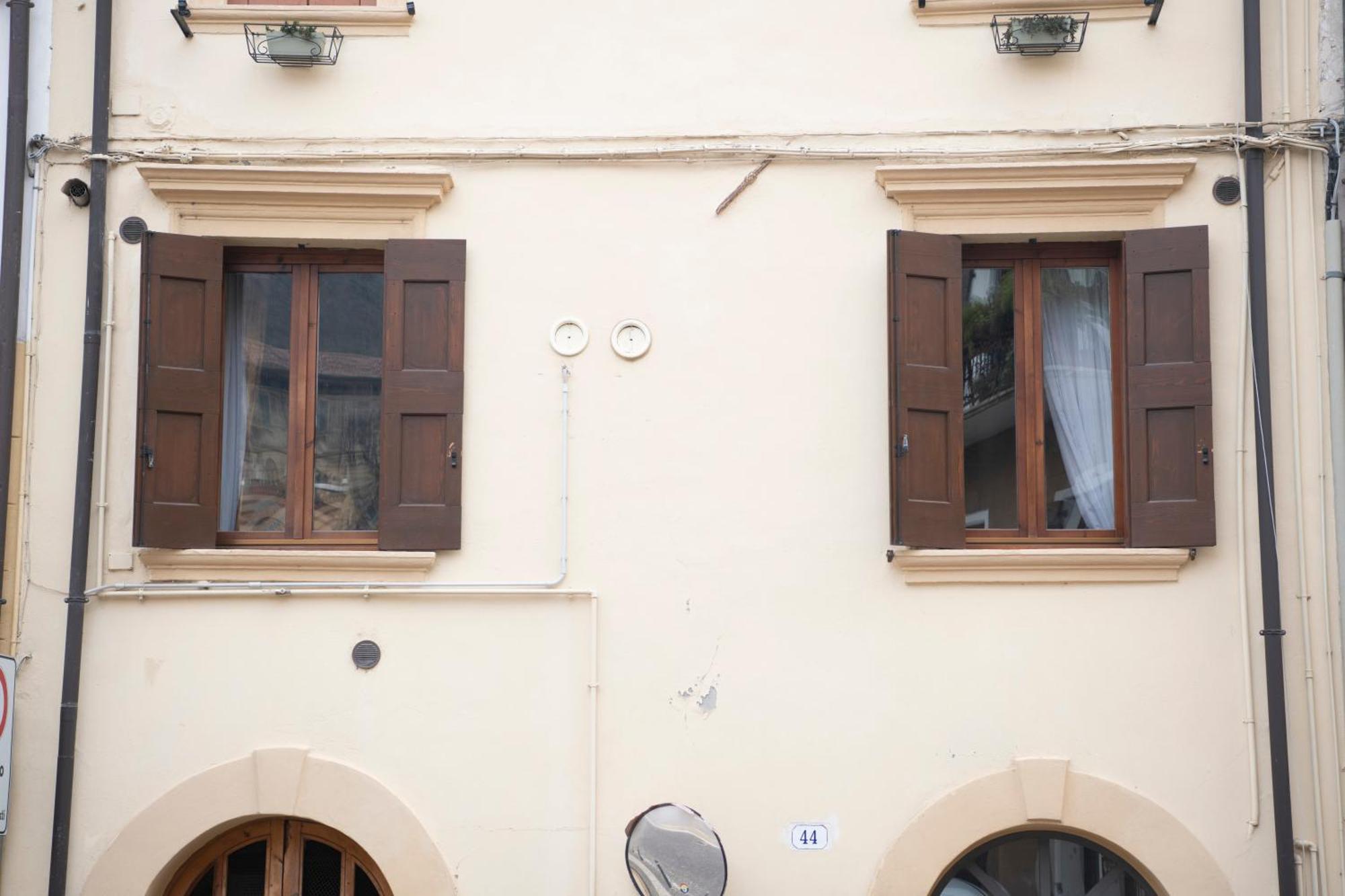 Ai Piedi Del Castello / 4Pl / Apt. Full فيرونا المظهر الخارجي الصورة