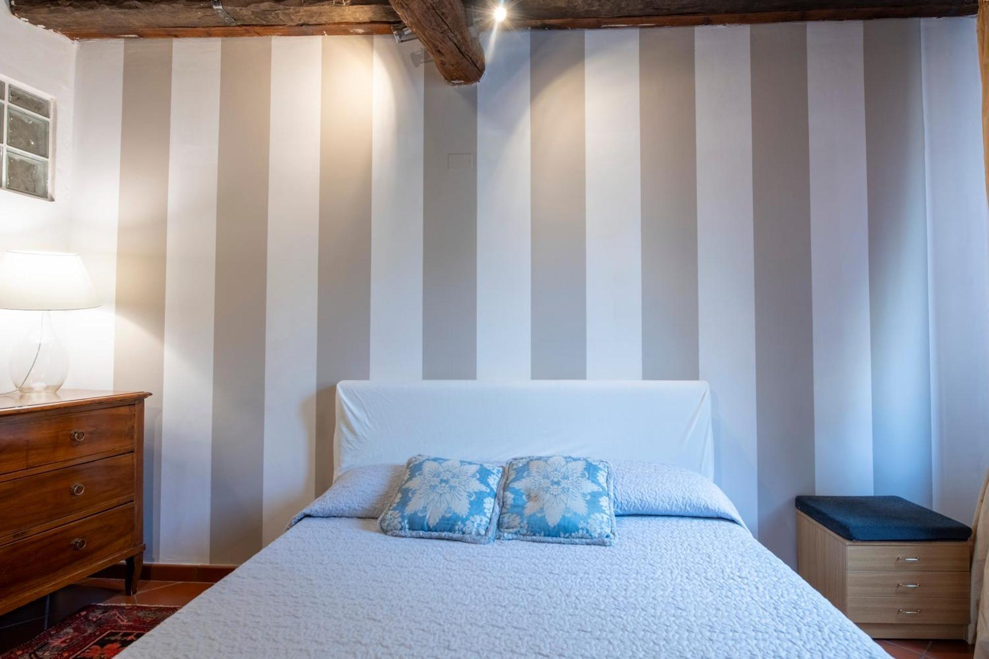 Ai Piedi Del Castello / 4Pl / Apt. Full فيرونا المظهر الخارجي الصورة